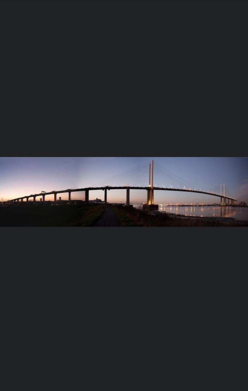 Kent, Dartford Station Apartments ภายนอก รูปภาพ